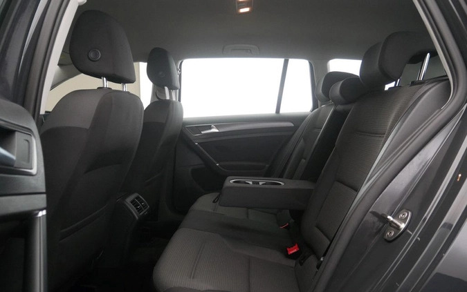 Volkswagen Golf cena 50899 przebieg: 105899, rok produkcji 2019 z Warszawa małe 137